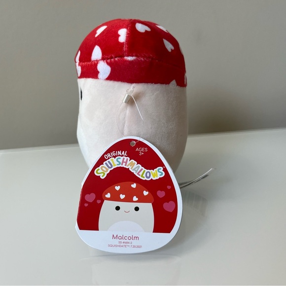 *SOLD* Squishmallows Malcolm Mushroom Hearts 5” Squishmallow Valentine’s Day - Picture 3 of 9